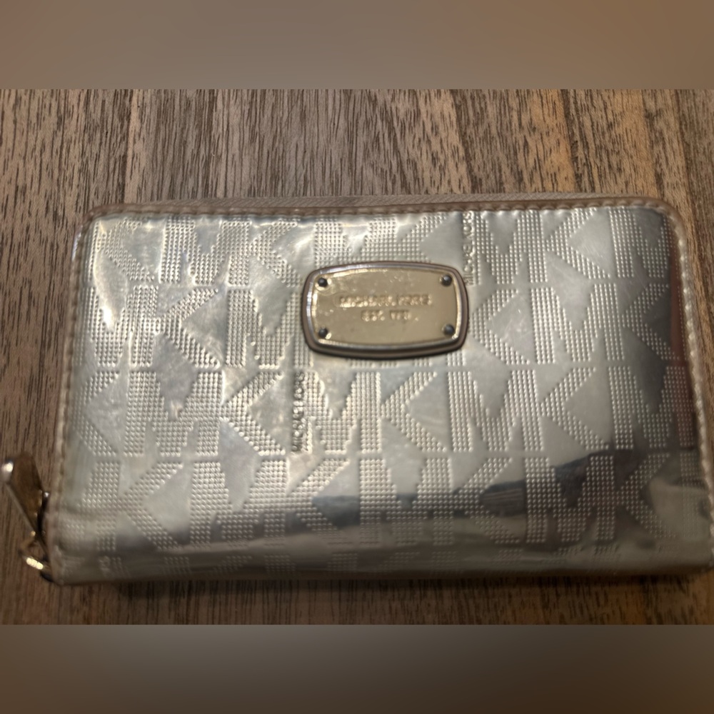 Michael Kors Metallic Gold Wallet
